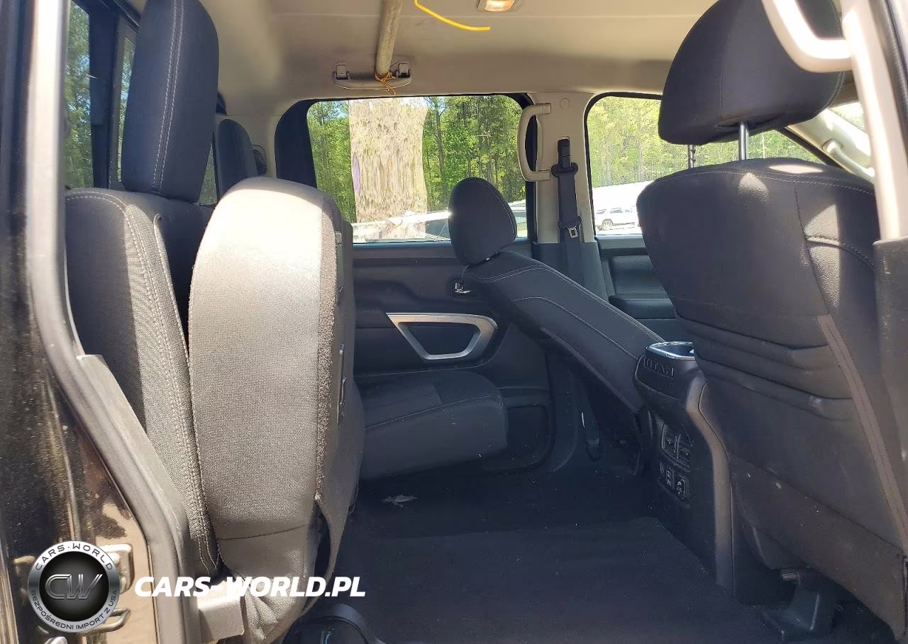 2019 Nissan Titan Sv VIN:1N6AA1E58KN524690 - 10