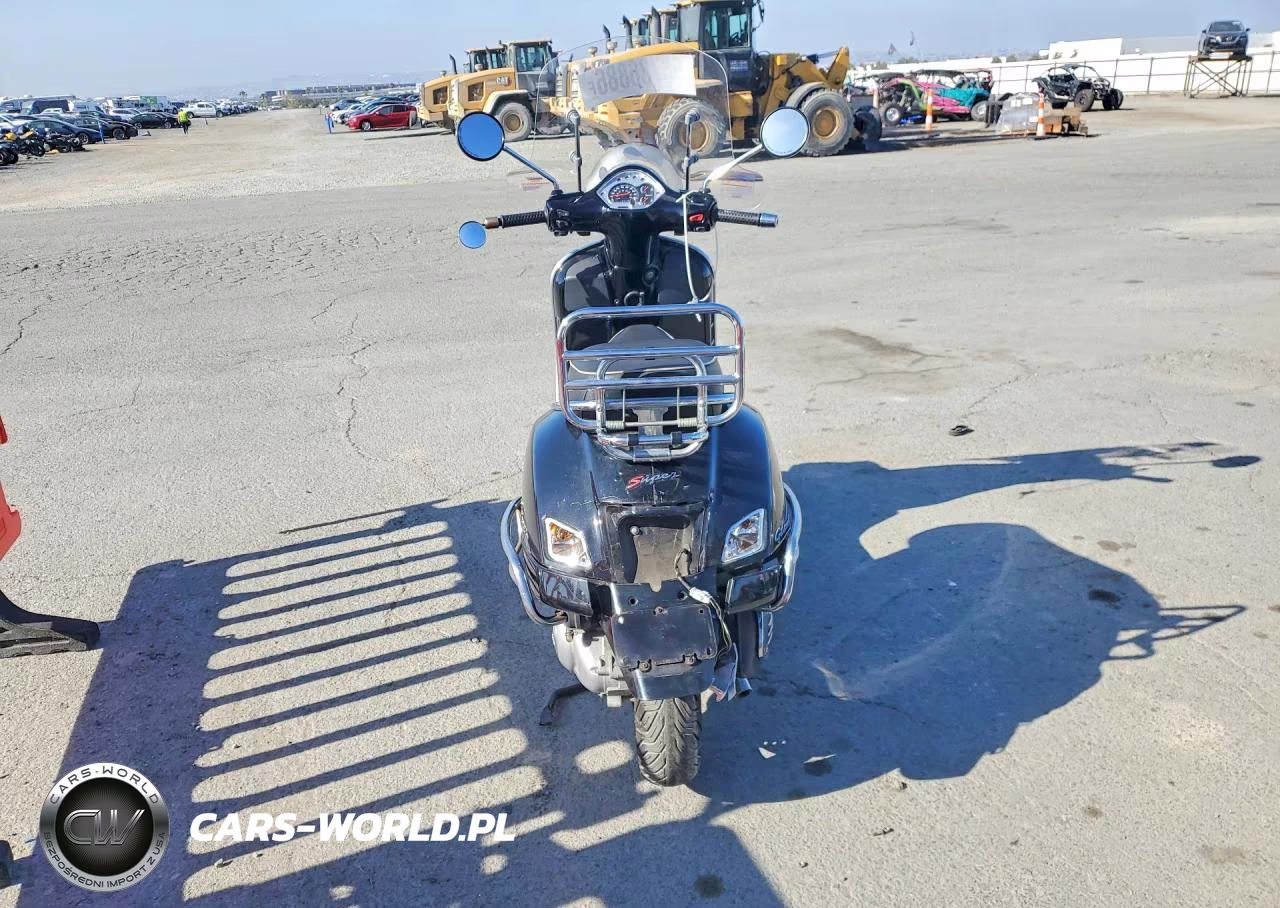 2010 Vespa Gts 300 Super VIN:ZAPM459L5A5700339 - 4