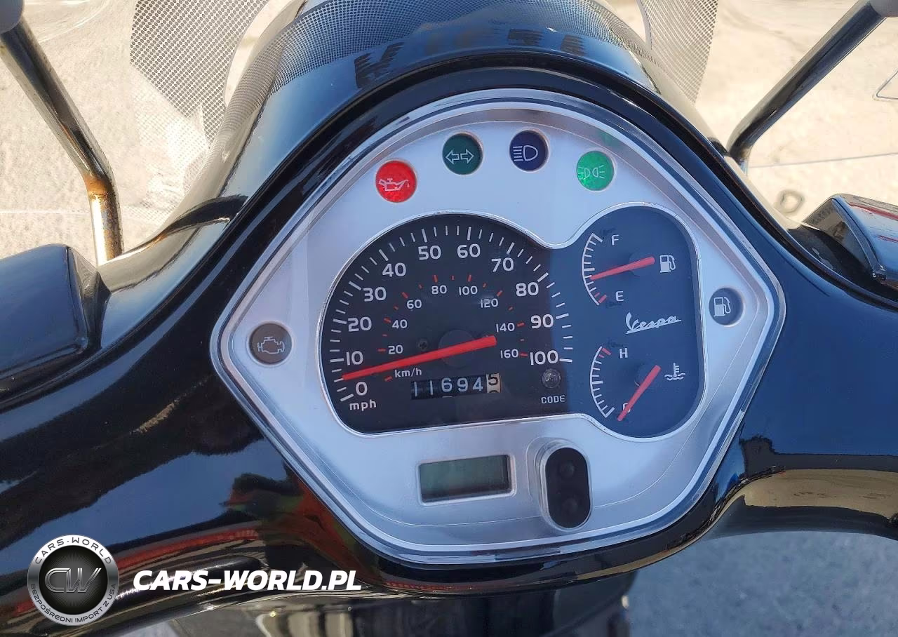2010 Vespa Gts 300 Super VIN:ZAPM459L5A5700339 - 7