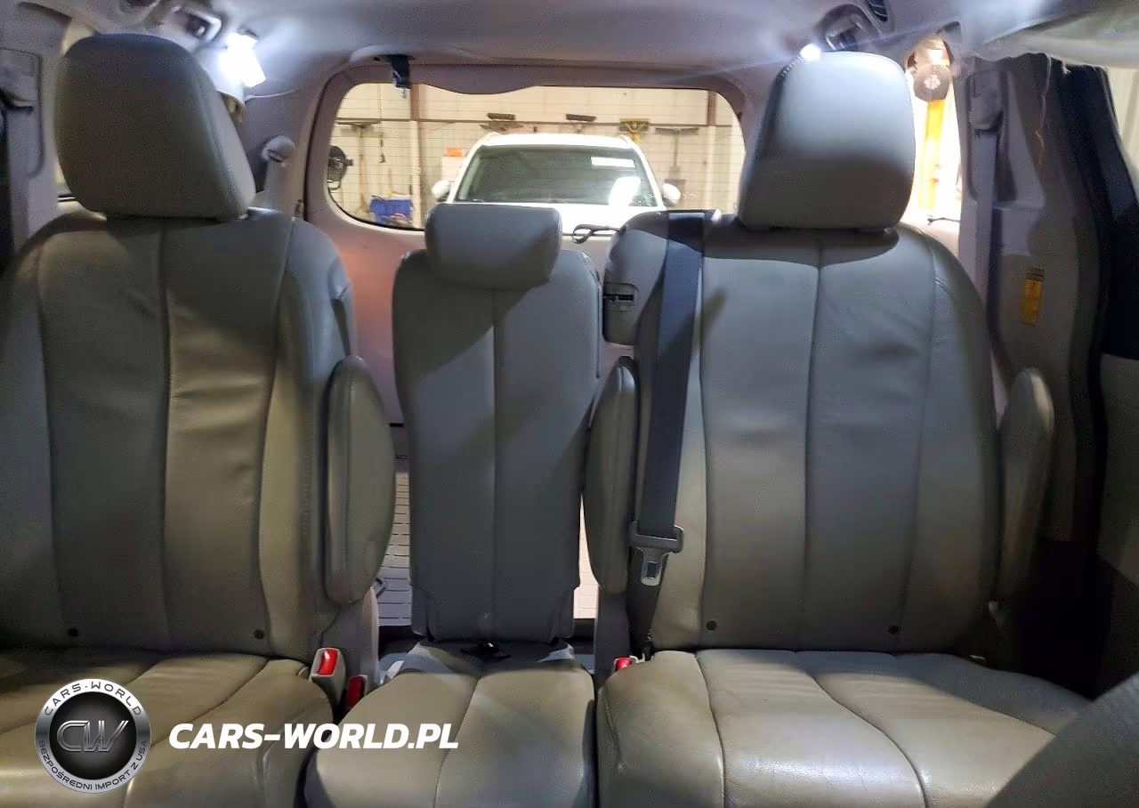 2014 Toyota Sienna Xle 8-Passenger VIN:5TDYK3DCXES459592 - 10