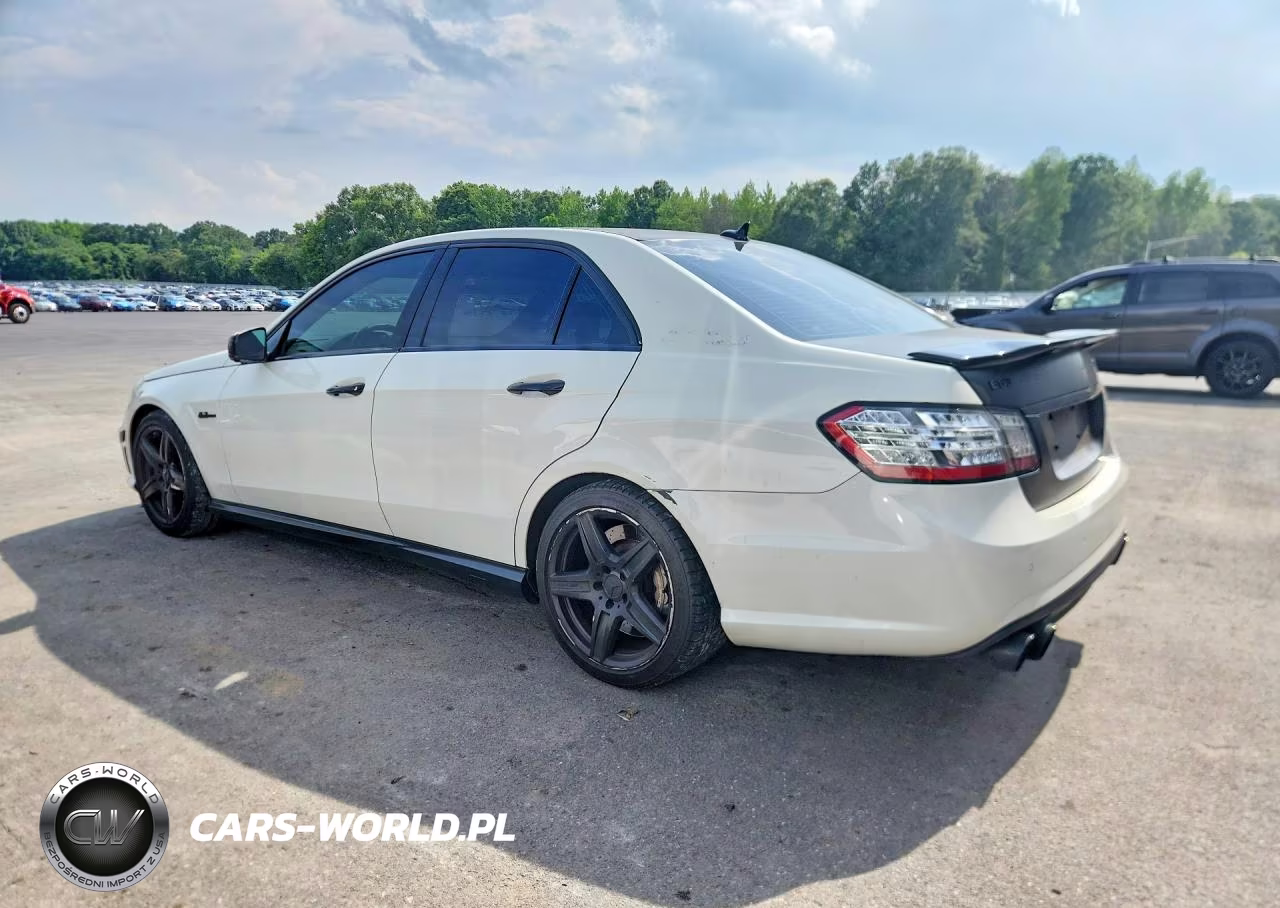 2010 Mercedes-Benz E 63 Amg VIN:WDDHF7HBXAA117067 - 2