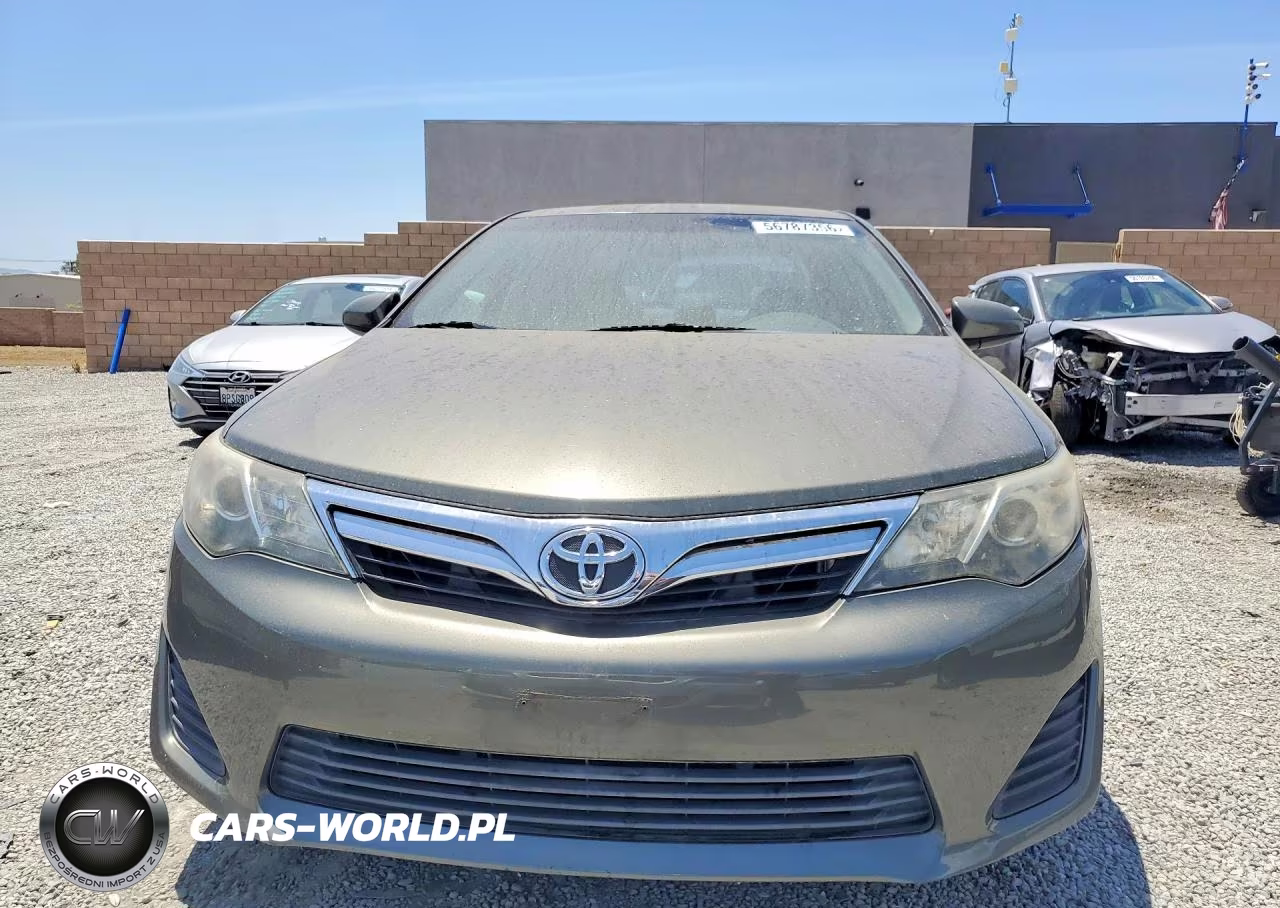 2014 Toyota Camry Le VIN:4T4BF1FKXER380696 - 5