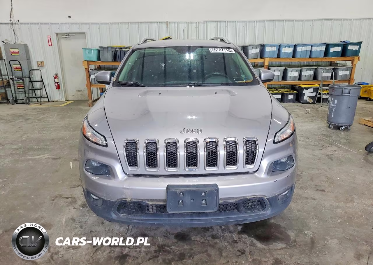 2016 Jeep Cherokee Latitude VIN:1C4PJMCS6GW322441 - 5