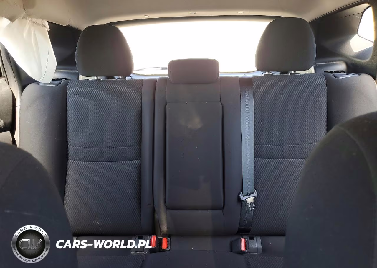 2019 Nissan Rogue Sport S VIN:JN1BJ1CR8KW352753 - 10