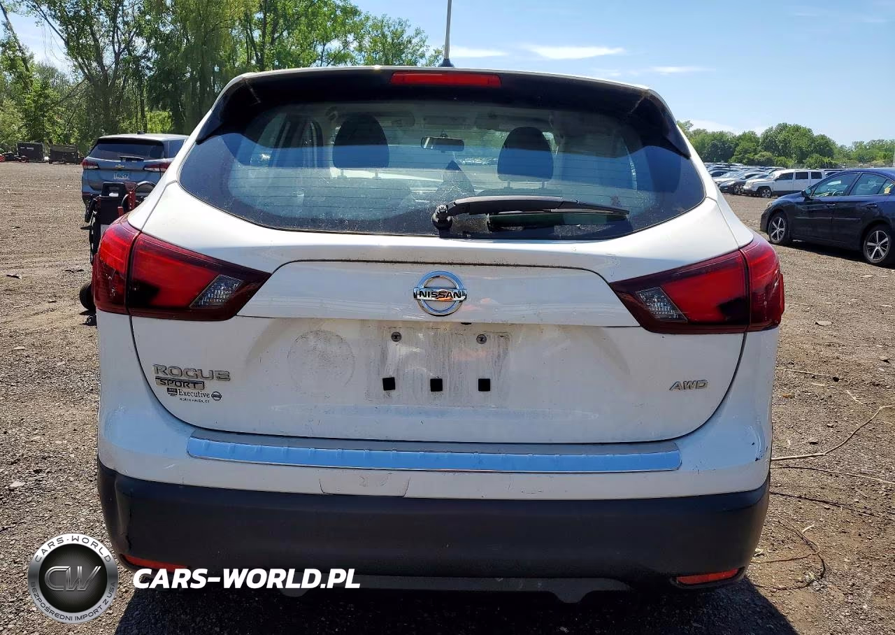 2019 Nissan Rogue Sport S VIN:JN1BJ1CR8KW352753 - 6