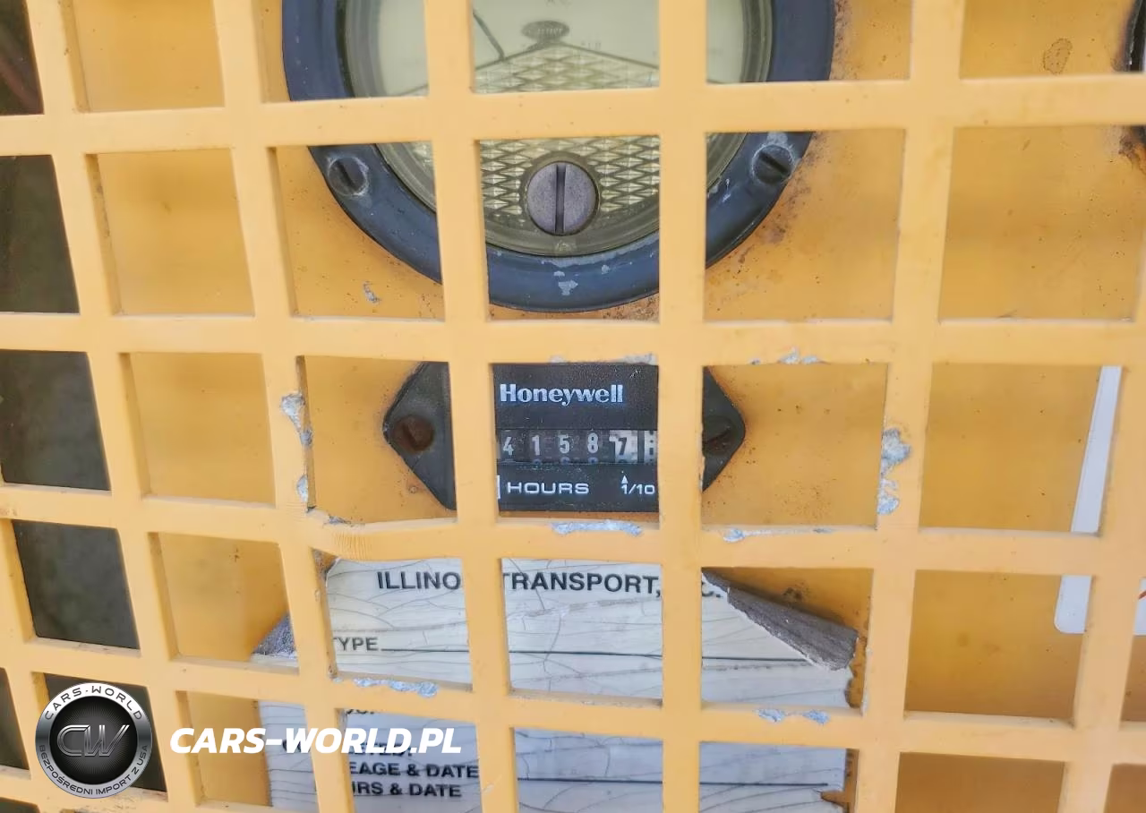 1997 Carrier 69Rg15-221-2 - Generator Set VIN:80001625 - 8