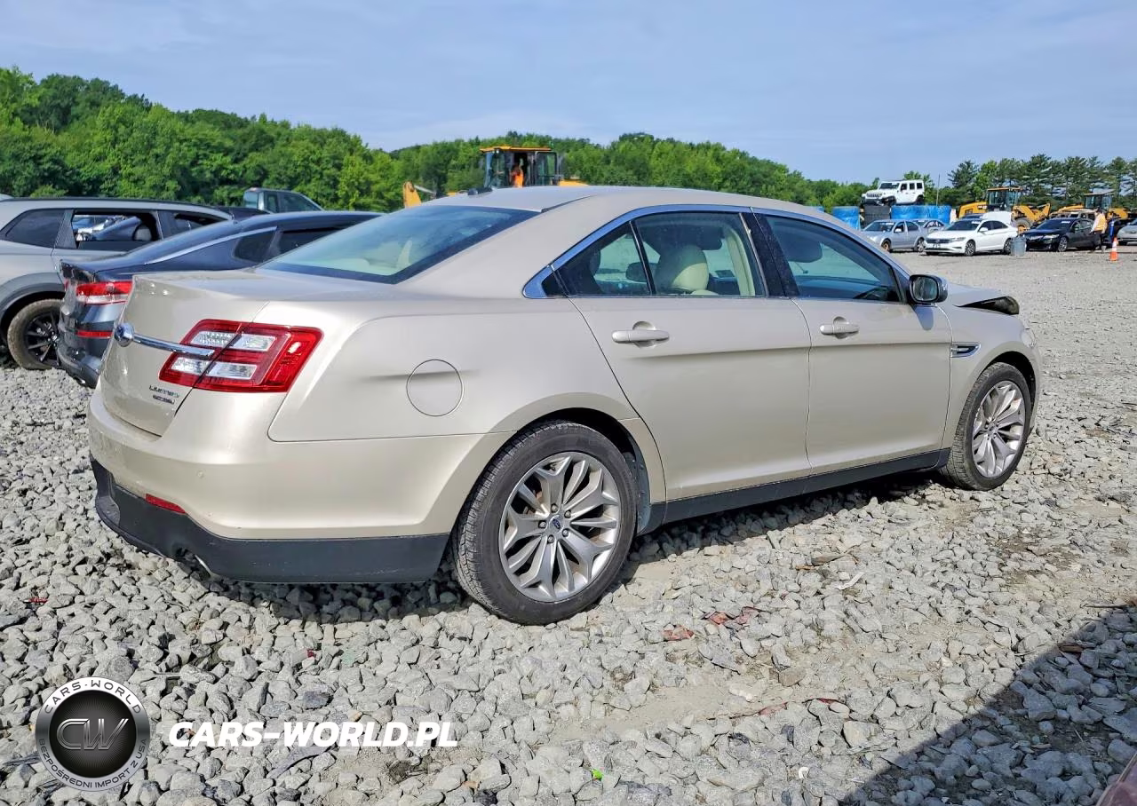 2018 Ford Taurus Limited VIN:1FAHP2F81JG116104 - 3