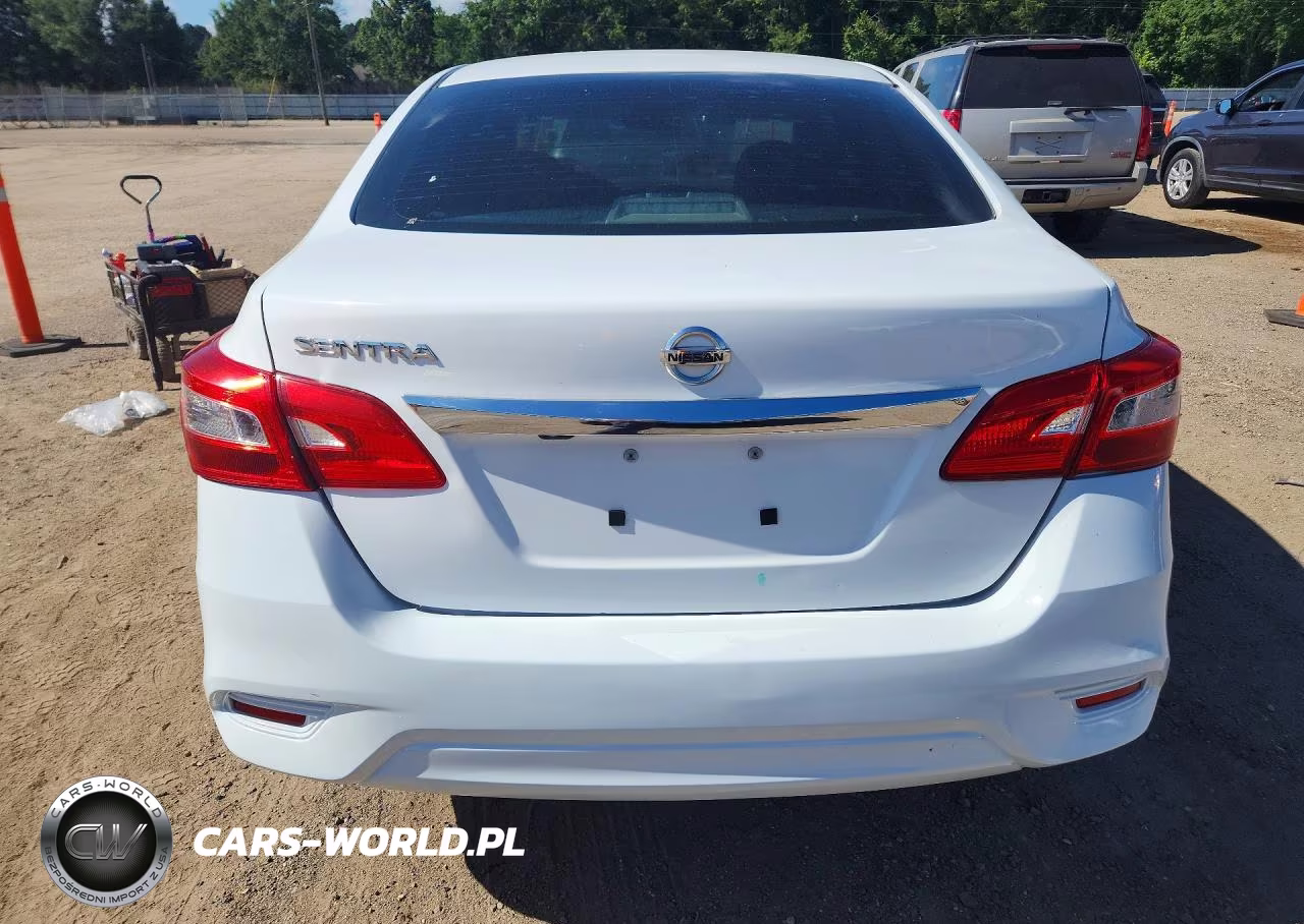 2018 Nissan Sentra S VIN:3N1AB7AP7JY257069 - 6