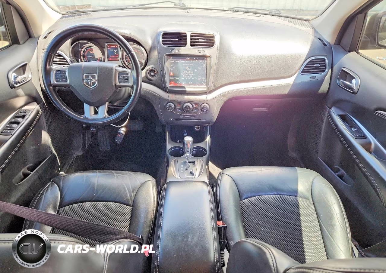 2019 Dodge Journey Crossroad VIN:3C4PDDGG4KT805230 - 8