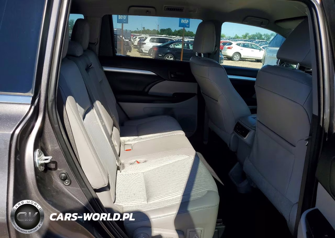 2015 Toyota Highlander Le Plus VIN:5TDBKRFH1FS073890 - 11