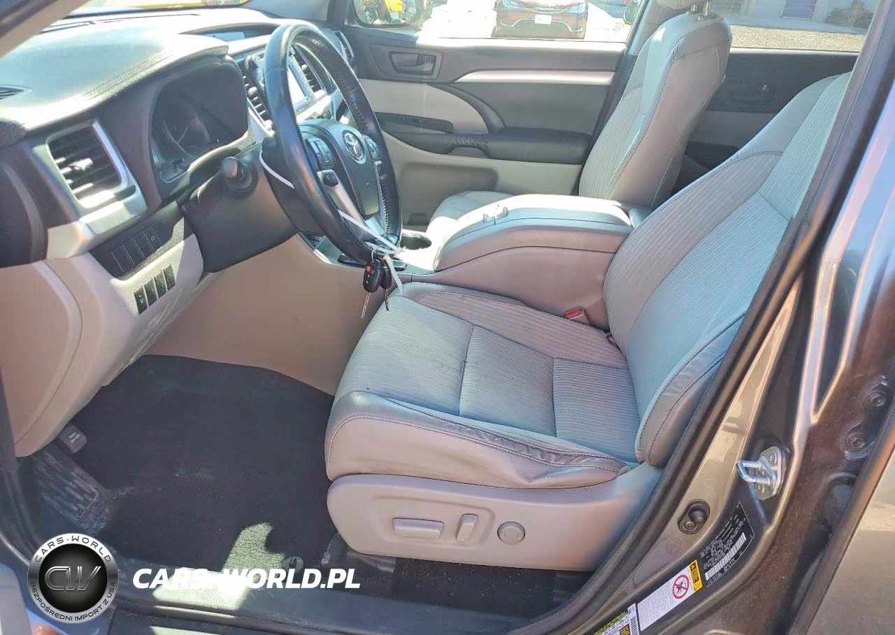 2015 Toyota Highlander Le Plus VIN:5TDBKRFH1FS073890 - 7