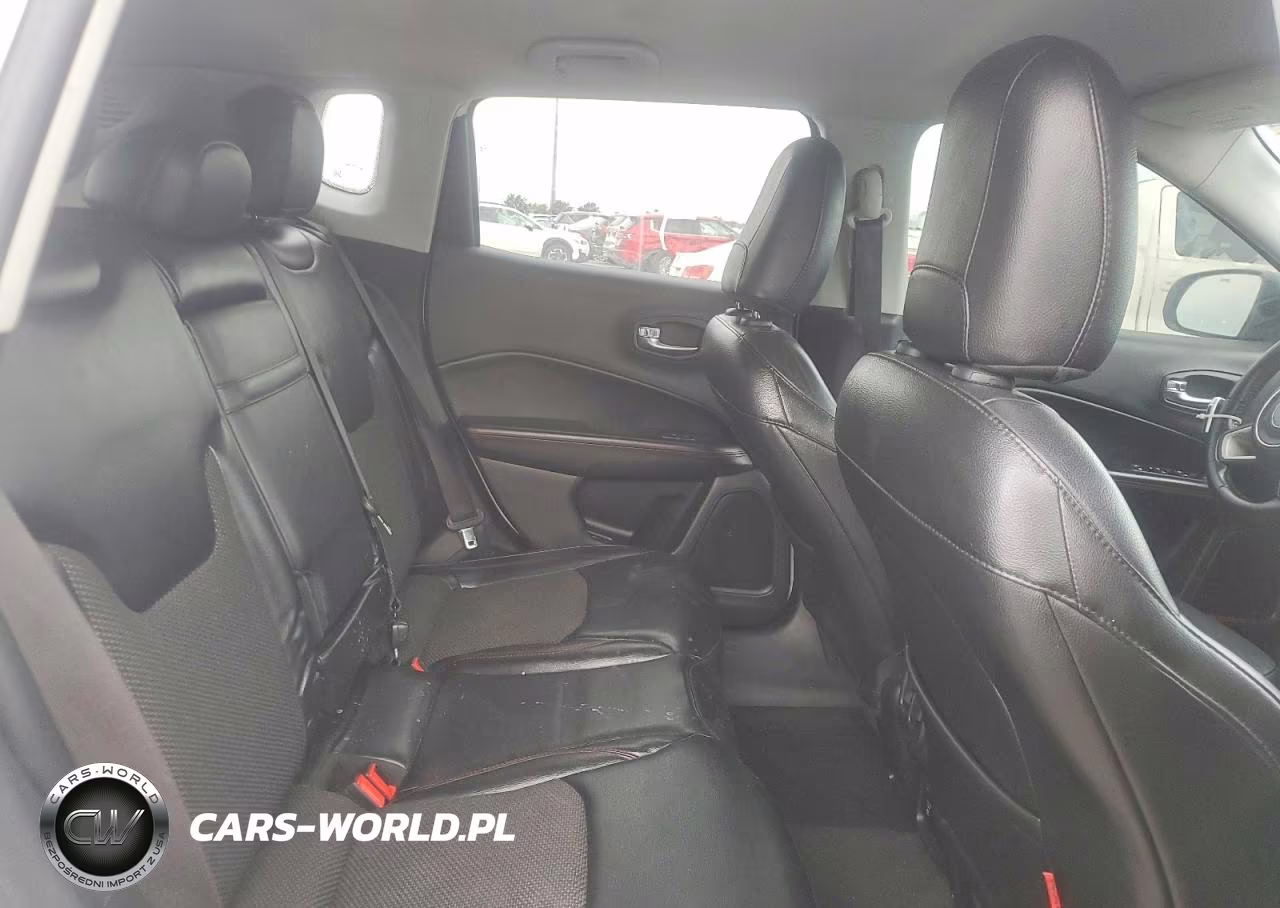 2018 Jeep Compass Trailhawk VIN:3C4NJDDB6JT451332 - 10