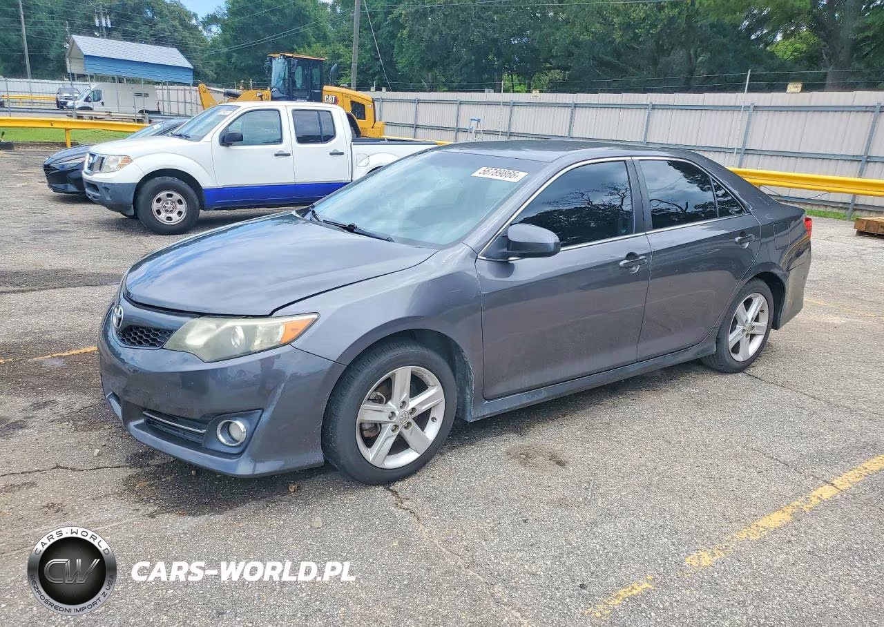 2014 Toyota Camry Se – zdjęcie 1 z 12