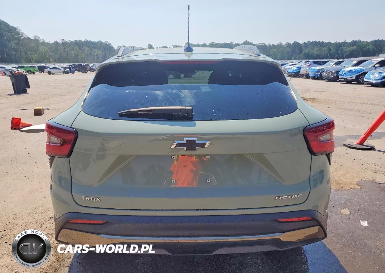2025 Chevrolet Trax Activ VIN:KL77LKEPXSC079358 - 6