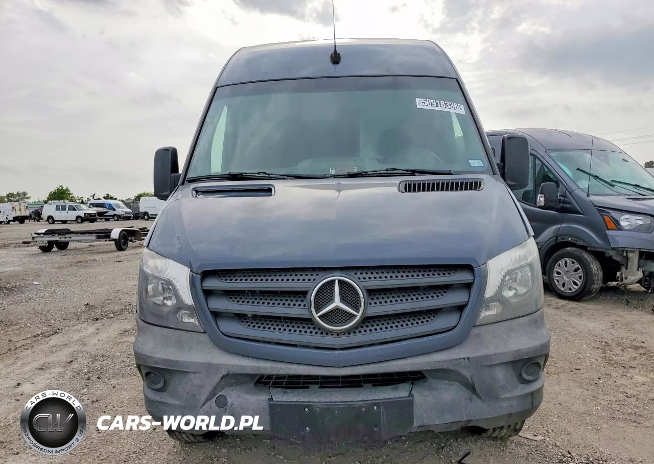 2018 Mercedes Benz Sprinter 2500 Delivery Van VIN:WD3PE7CD3JP622442 - 5