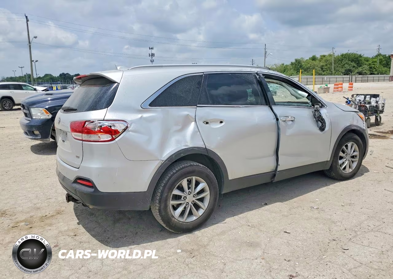 2016 Kia Sorento Lx VIN:5XYPG4A36GG013270 - 3
