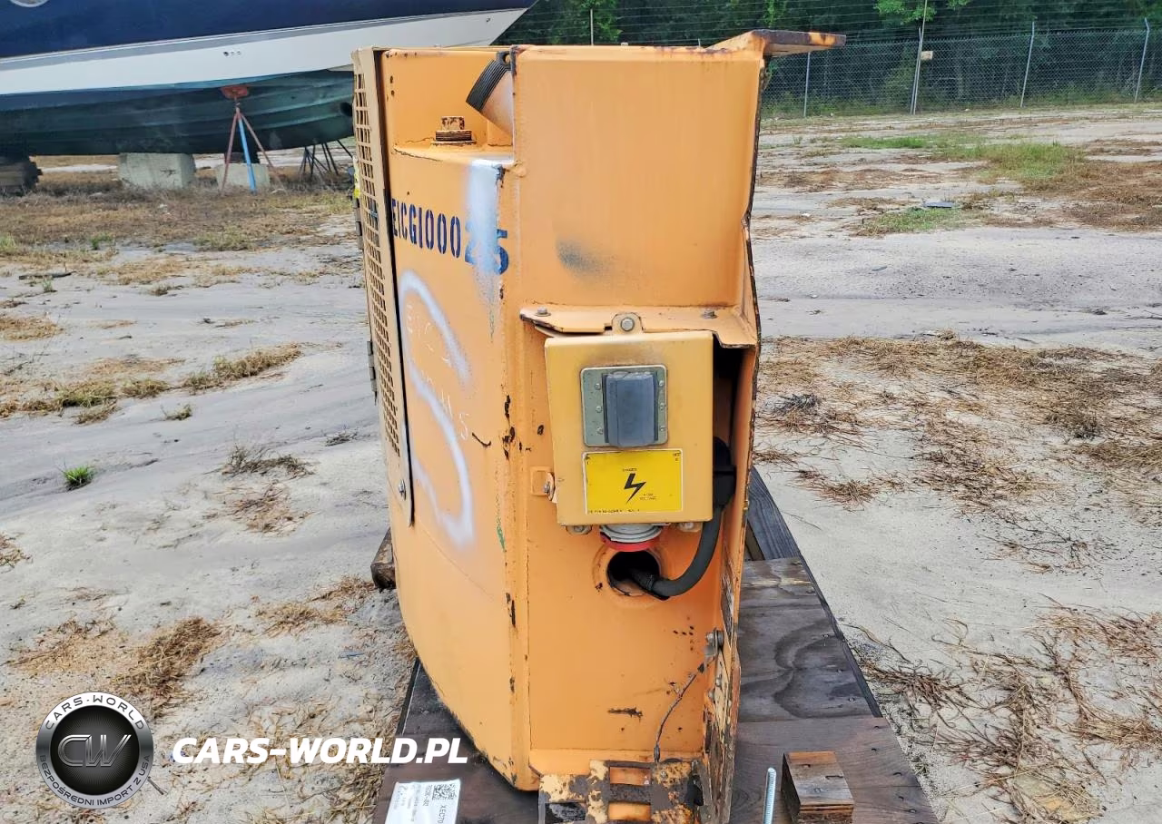 2014 Carrier 69Rg15-2221-2 - Generator Set VIN:FCB80001623 - 6