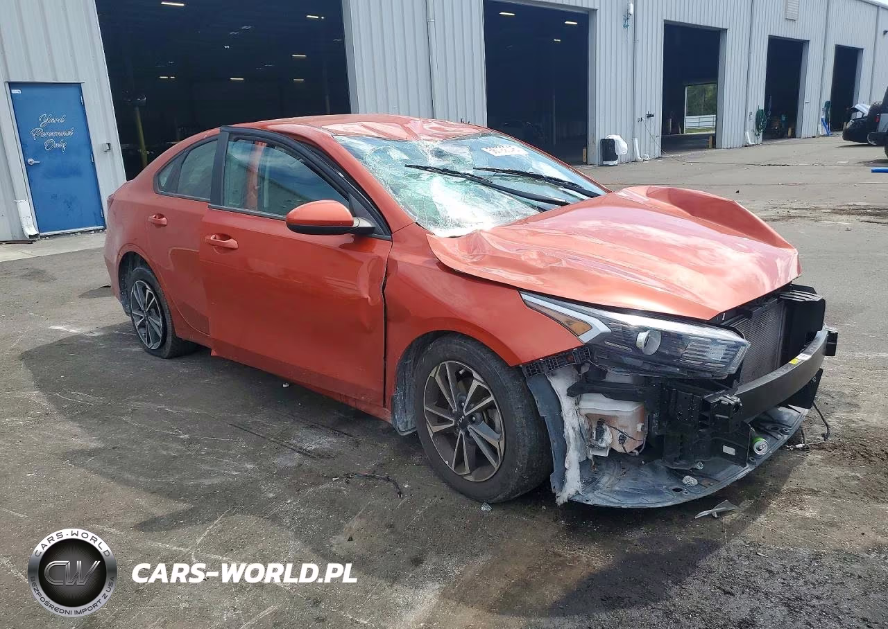 2023 Kia Forte Lxs VIN:3KPF24AD6PE573502 - 4
