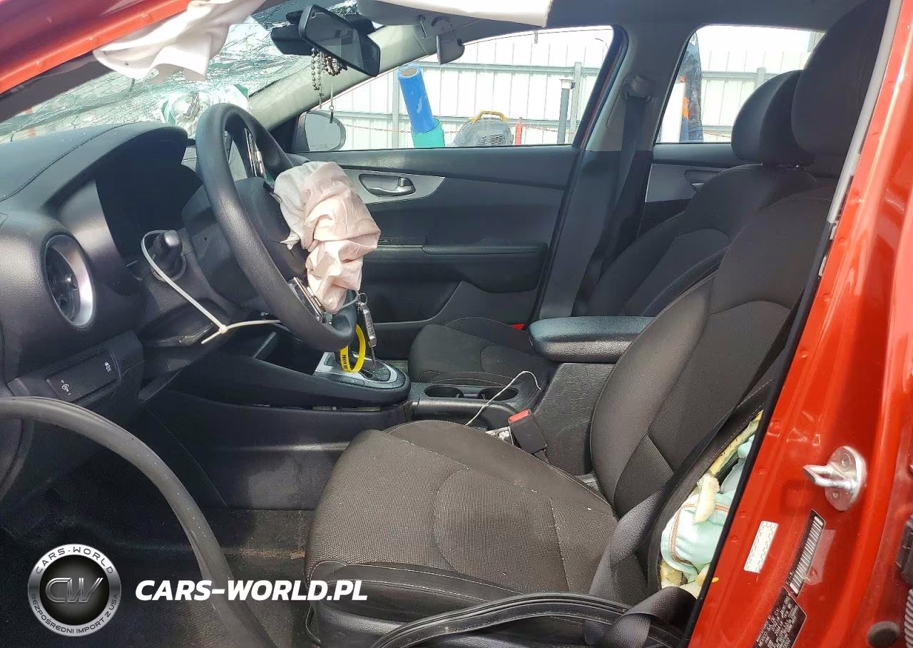 2023 Kia Forte Lxs VIN:3KPF24AD6PE573502 - 7