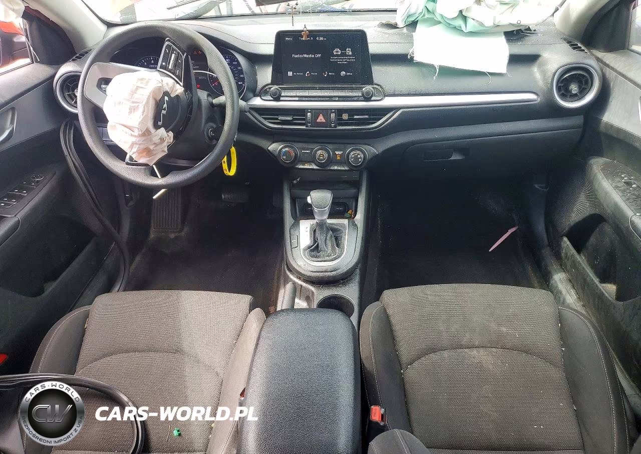2023 Kia Forte Lxs VIN:3KPF24AD6PE573502 - 8
