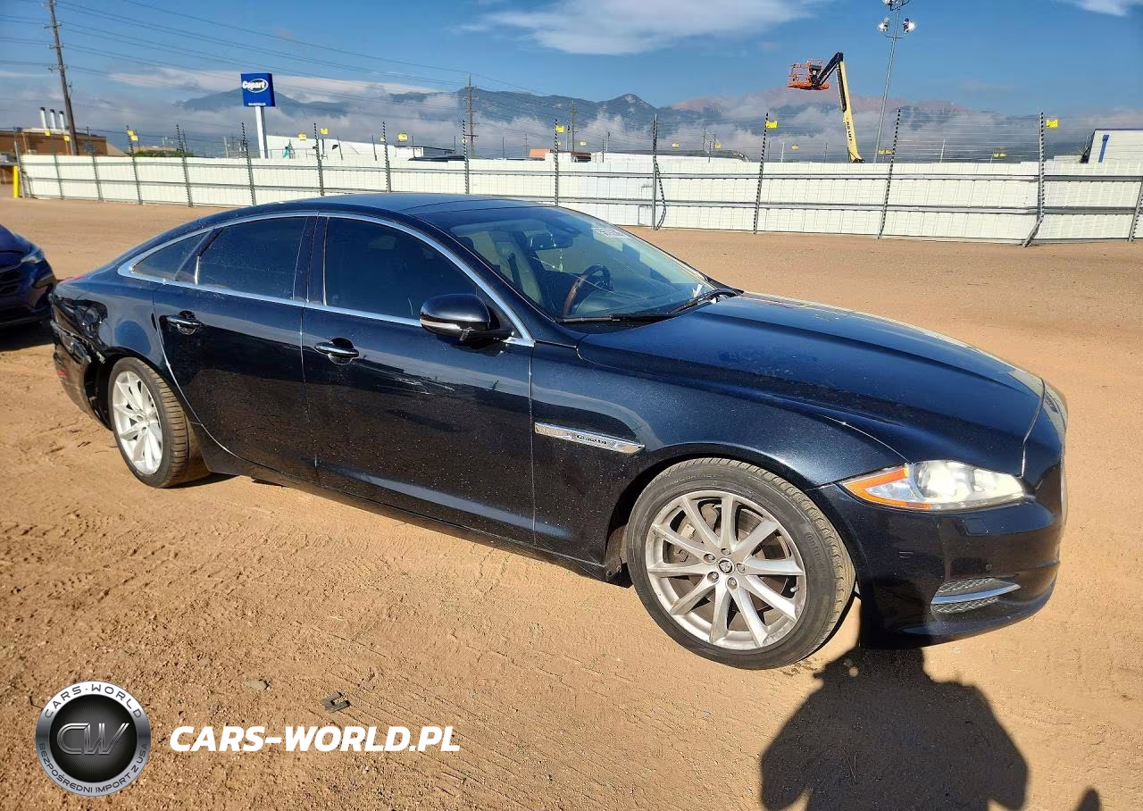 2012 Jaguar Xj VIN:SAJWA1CB5CLV27305 - 4