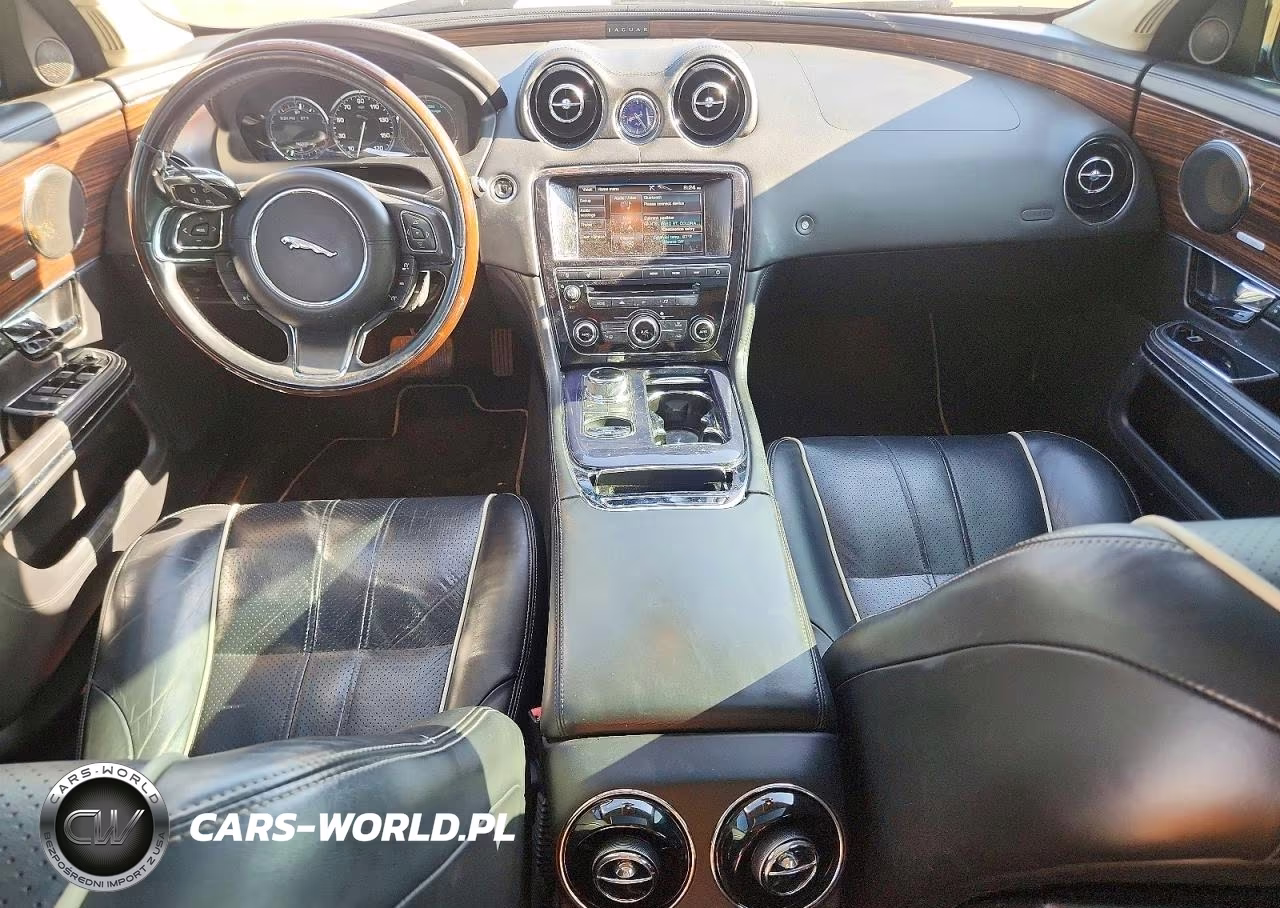 2012 Jaguar Xj VIN:SAJWA1CB5CLV27305 - 8