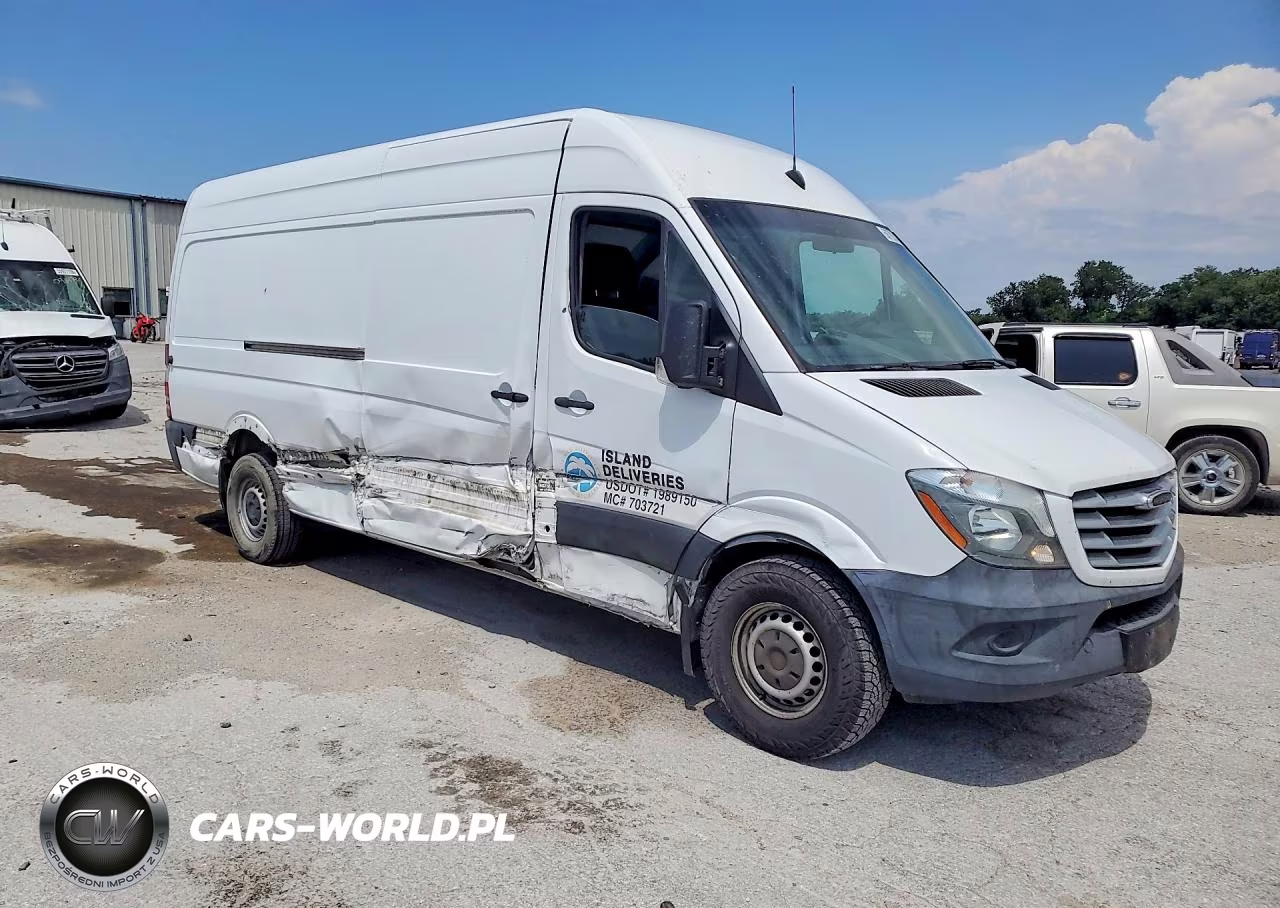 2017 Freightliner Sprinter 2500 Delivery Van VIN:WDYPE8CD5HP520568 - 4