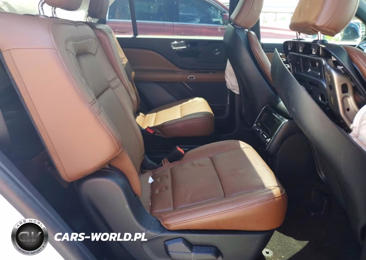 2023 Lincoln Aviator Reserve VIN:5LM5J7WCXPGL21986 - 11