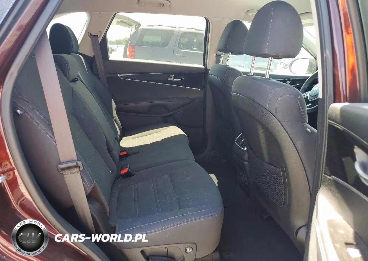 2020 Kia Sorento Lx VIN:5XYPG4A32LG625766 - 11