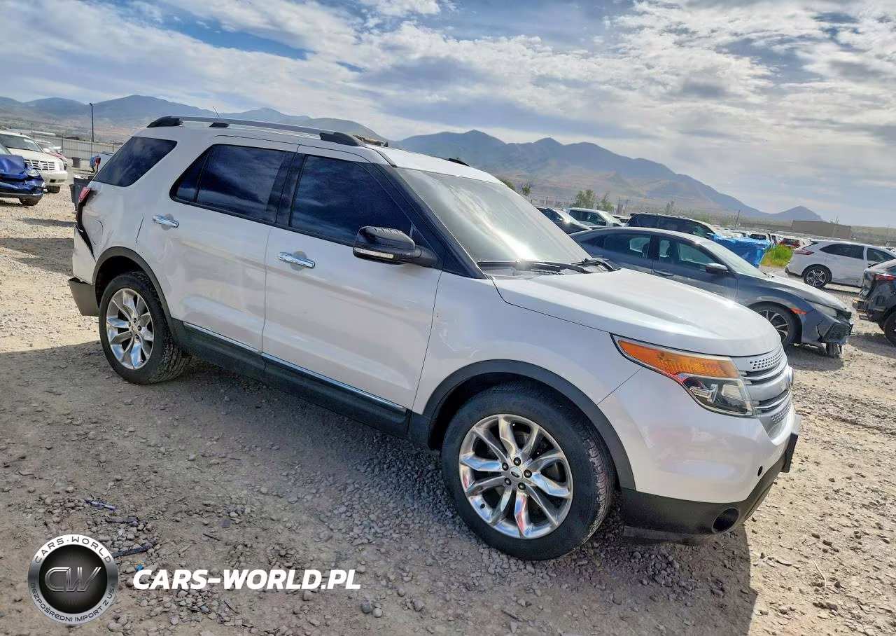 2015 Ford Explorer Xlt VIN:1FM5K8D87FGA34706 - 4