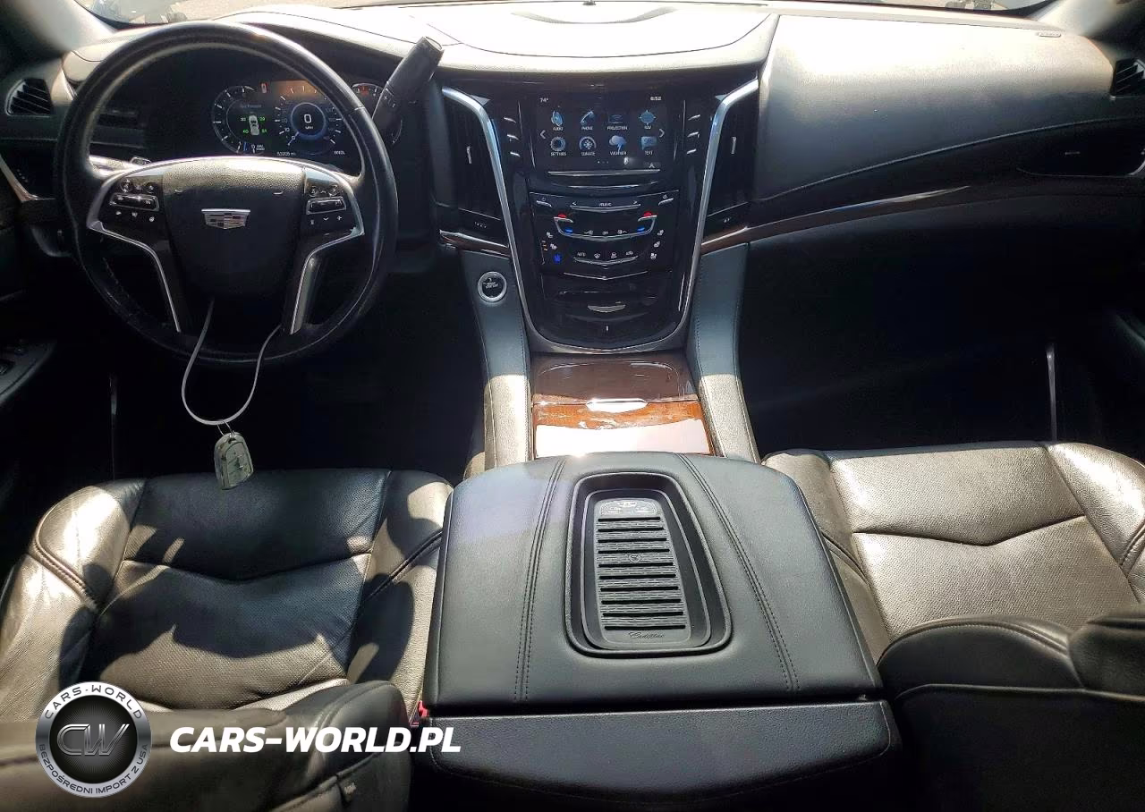 2018 Cadillac Escalade Luxury VIN:1GYS3BKJ2JR104451 - 8