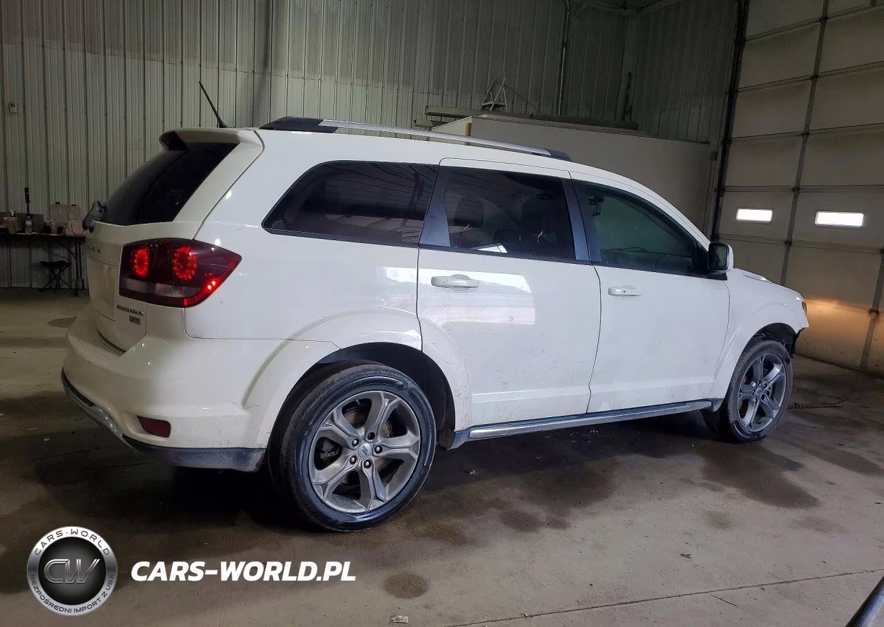 2018 Dodge Journey Crossroad VIN:3C4PDCGG6JT156815 - 3