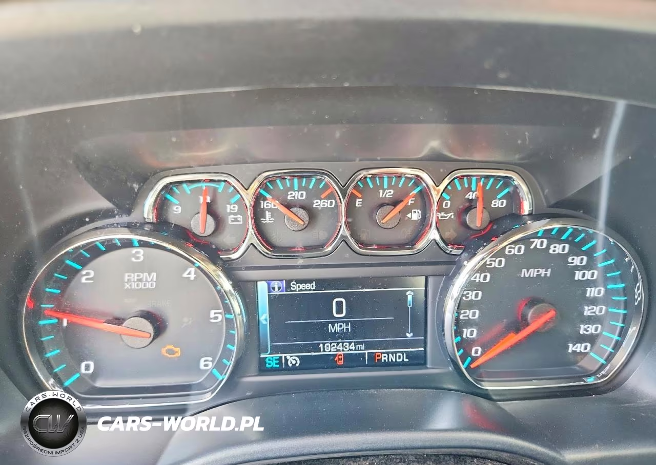 2018 Chevrolet Silverado K1500 Lt VIN:3GCUKREC5JG257011 - 9