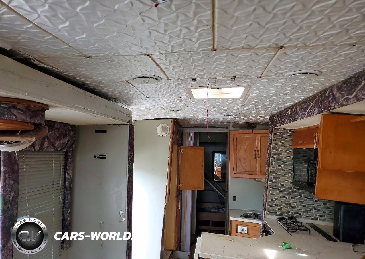2006 Winnebago Voyage Rv VIN:5B4MPA7GX63418021 - 6
