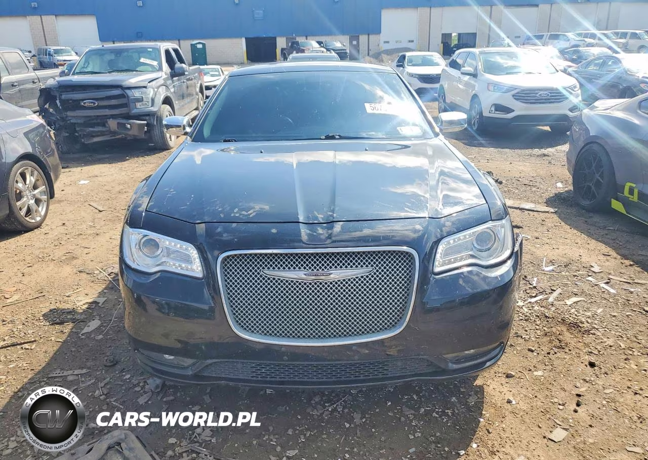 2016 Chrysler 300 Limited VIN:2C3CCAAG6GH207850 - 5