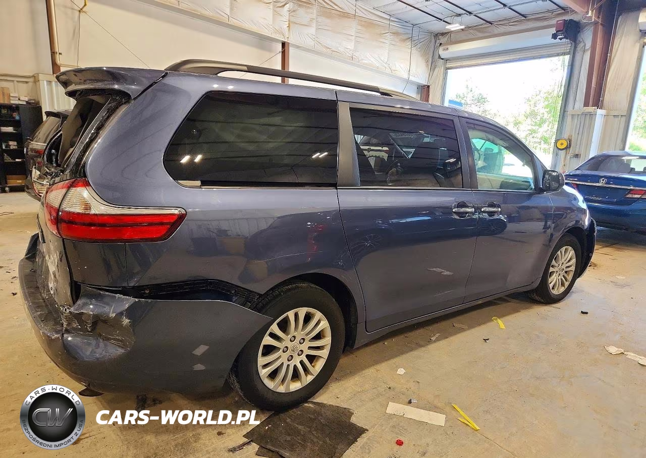 2016 Toyota Sienna Xle 8-Passenger VIN:5TDYK3DCXGS725325 - 3