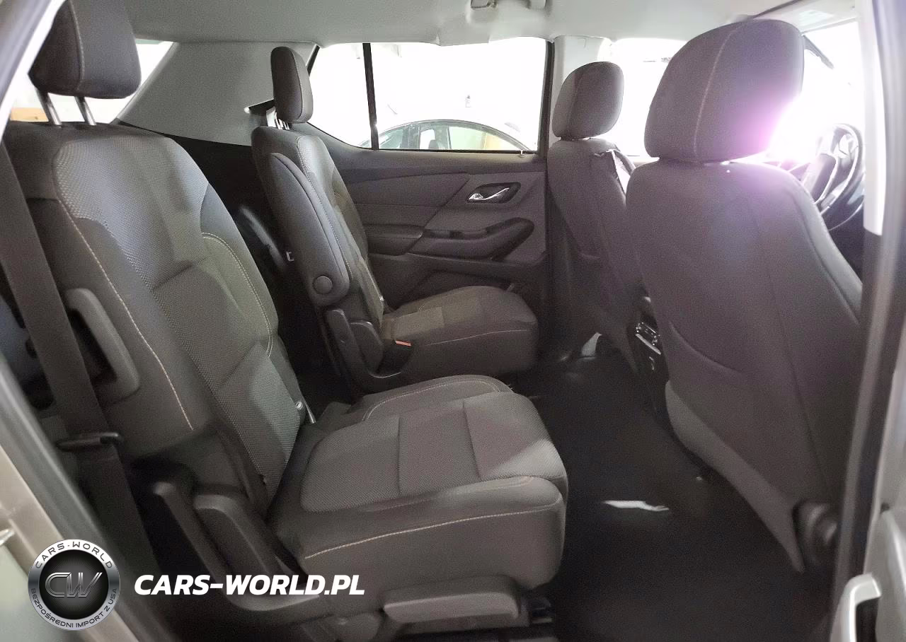 2018 Chevrolet Traverse Lt VIN:1GNERGKW3JJ273863 - 11
