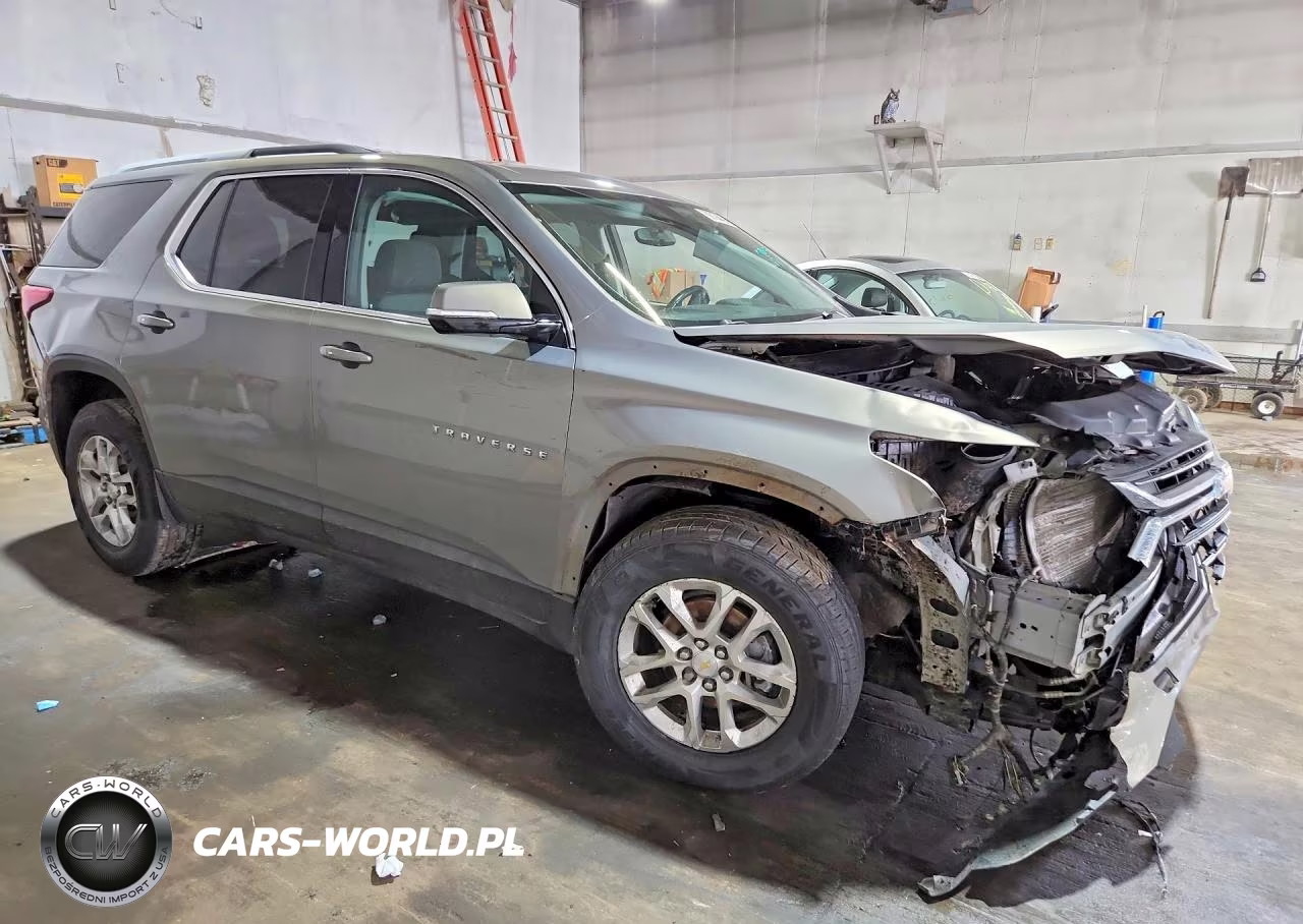 2018 Chevrolet Traverse Lt VIN:1GNERGKW3JJ273863 - 4