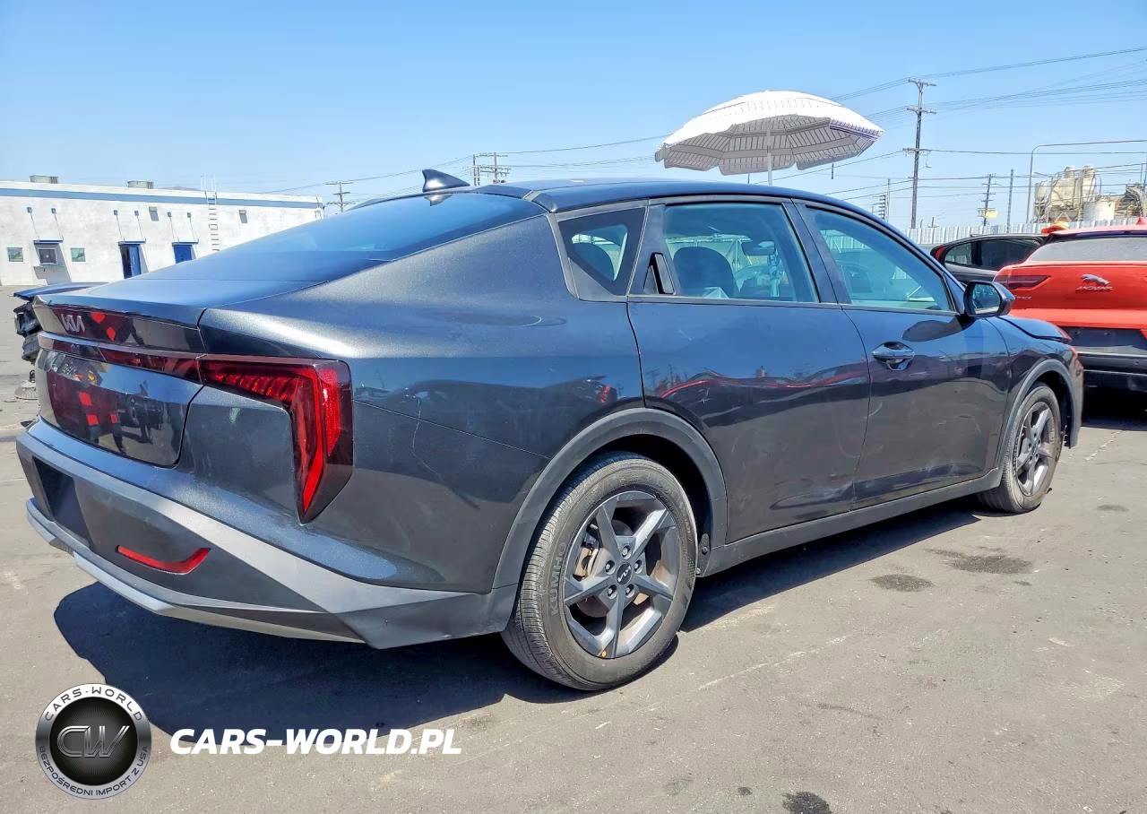2025 Kia K4 Lx VIN:3KPFT4DE1SE031413 - 3