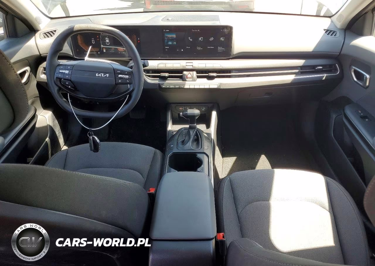 2025 Kia K4 Lx VIN:3KPFT4DE1SE031413 - 8