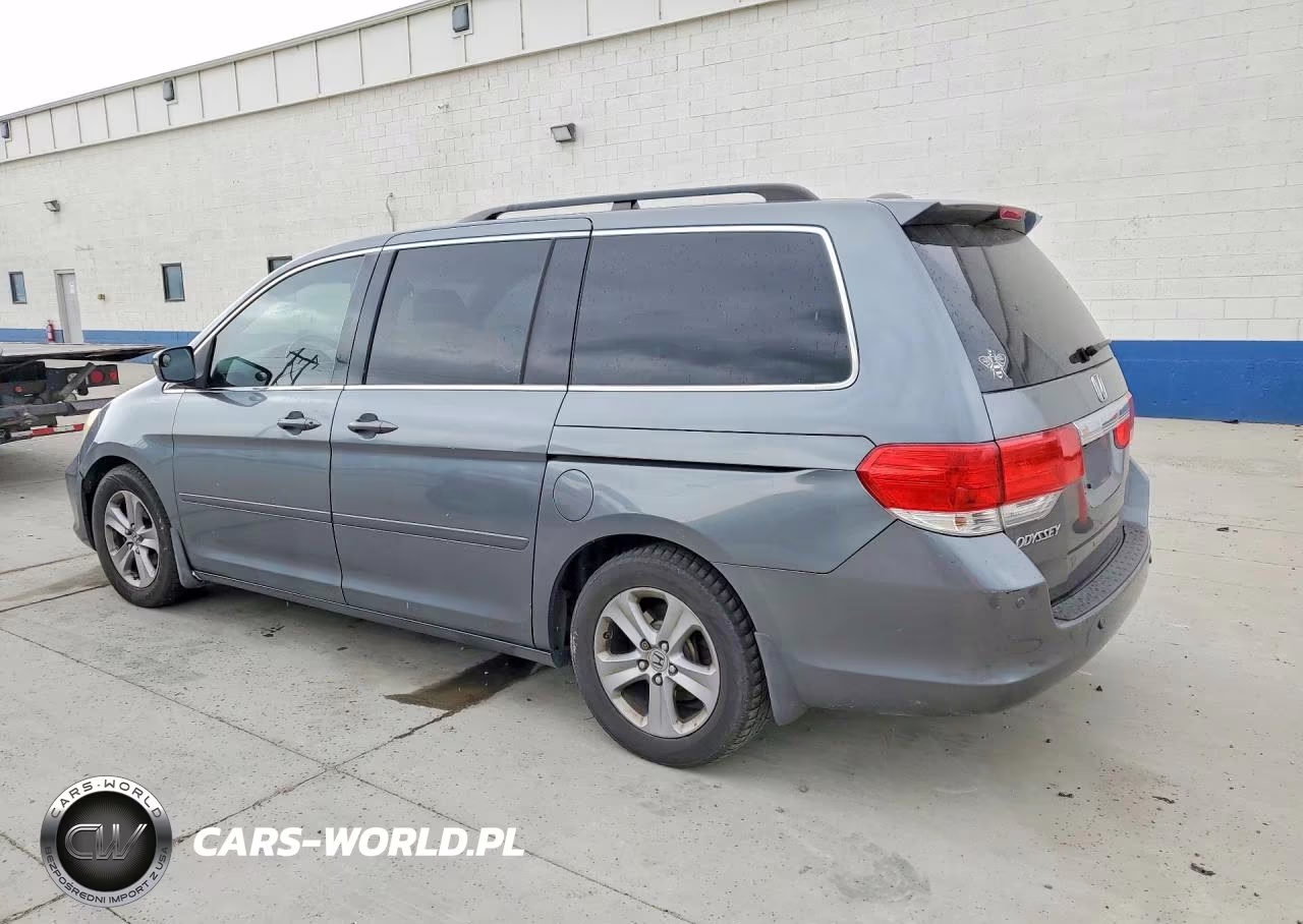 2010 Honda Odyssey Touring VIN:5FNRL3H95AB018905 - 2