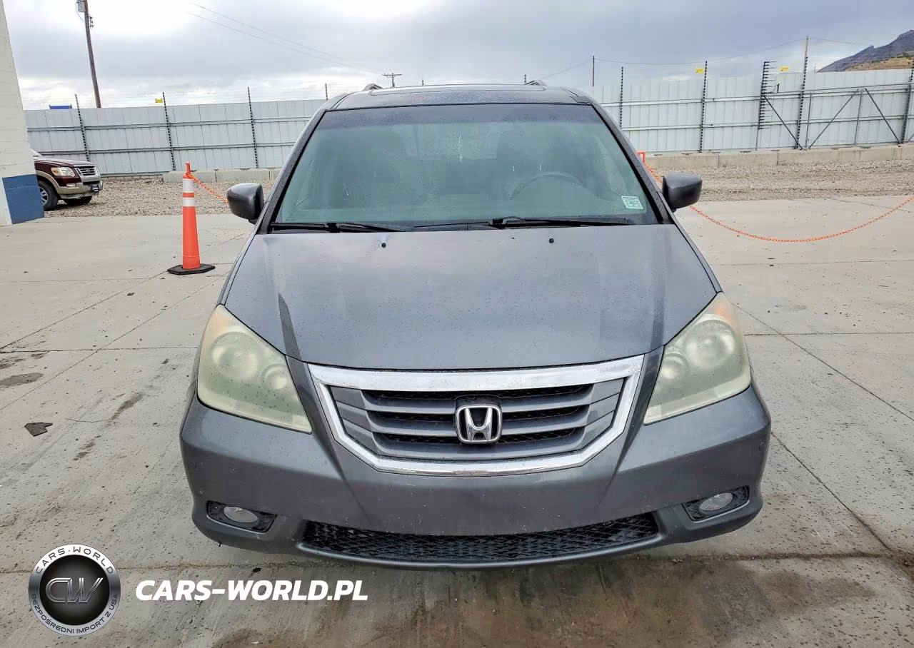 2010 Honda Odyssey Touring VIN:5FNRL3H95AB018905 - 5