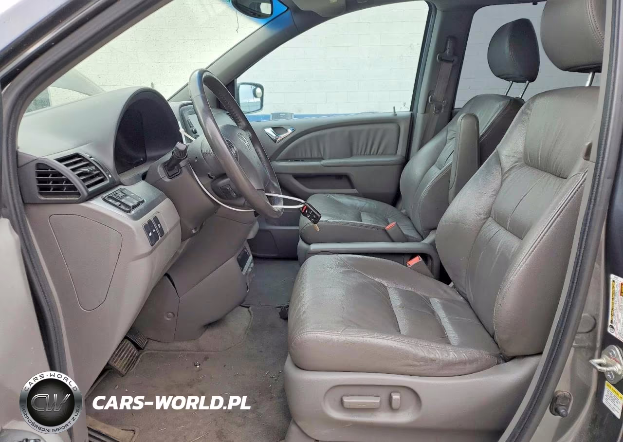 2010 Honda Odyssey Touring VIN:5FNRL3H95AB018905 - 7
