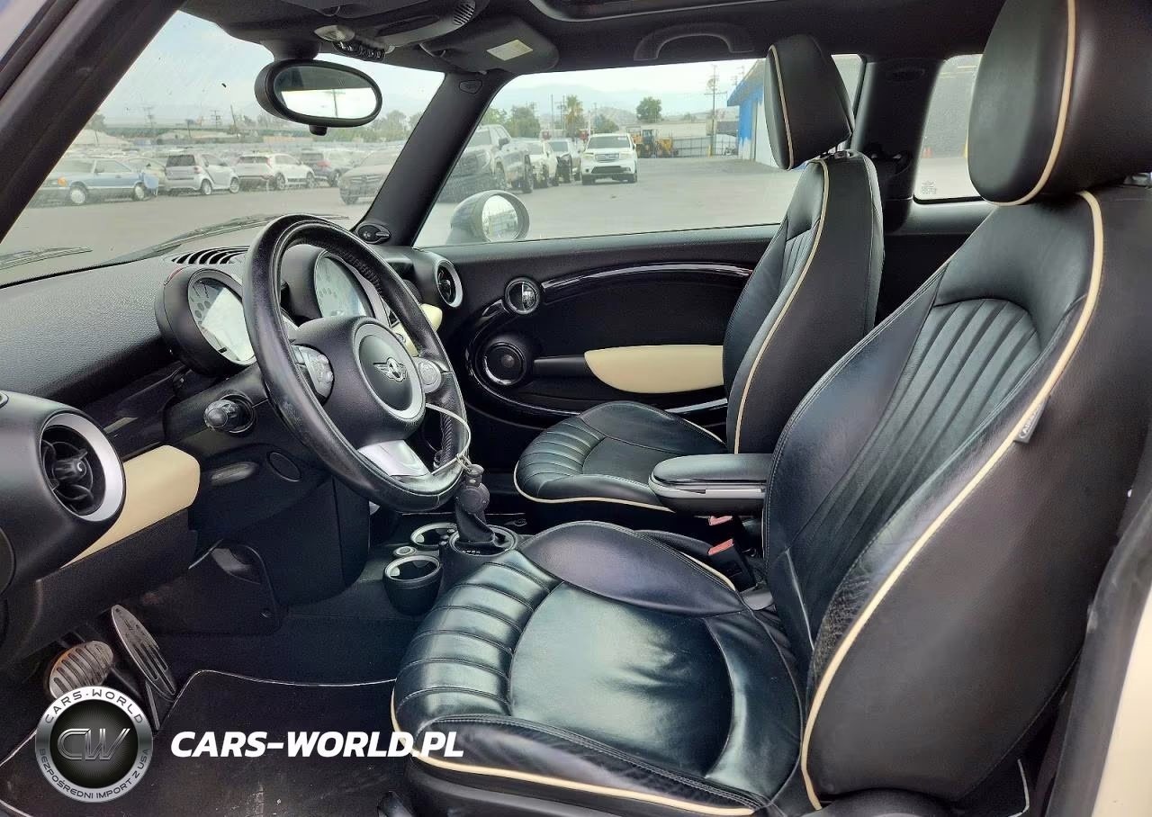 2010 Mini Cooper S VIN:WMWMF7C59ATZ70958 - 7