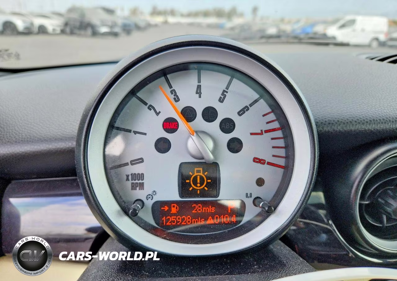 2010 Mini Cooper S VIN:WMWMF7C59ATZ70958 - 9
