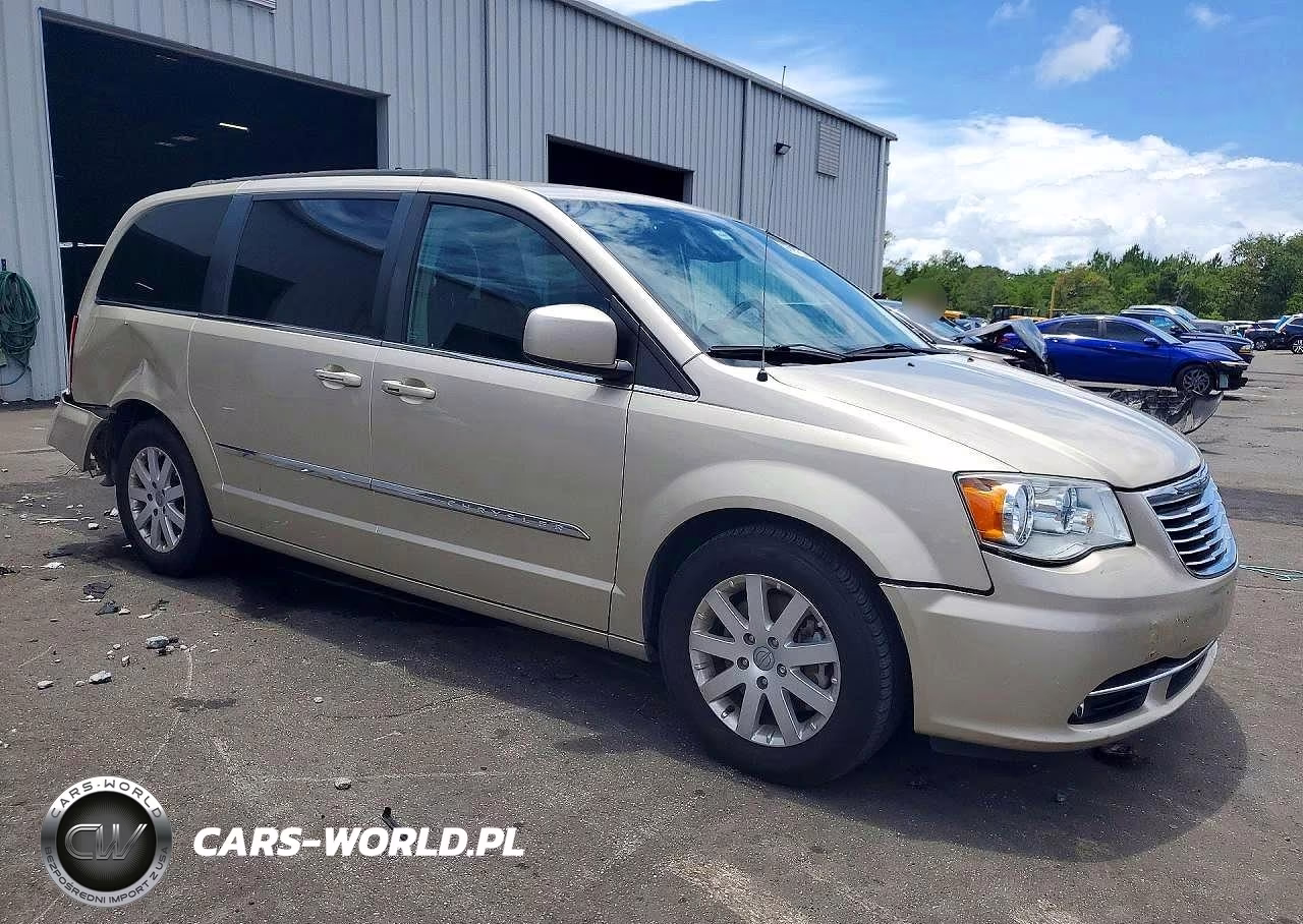 2015 Chrysler Town & Country Touring VIN:2C4RC1BG7FR551801 - 4