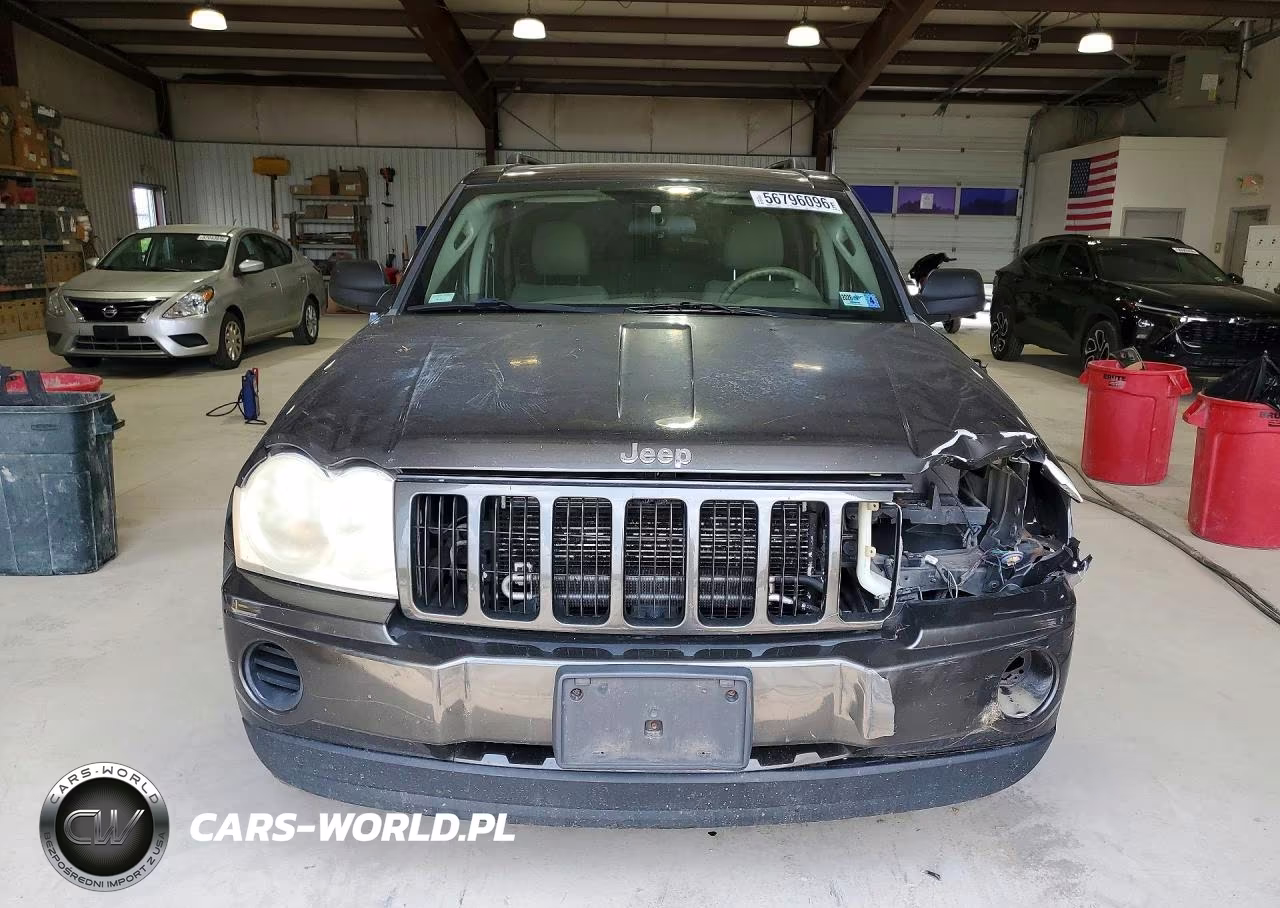 2005 Jeep Grand Cherokee Laredo VIN:1J4GR48K95C538035 - 5