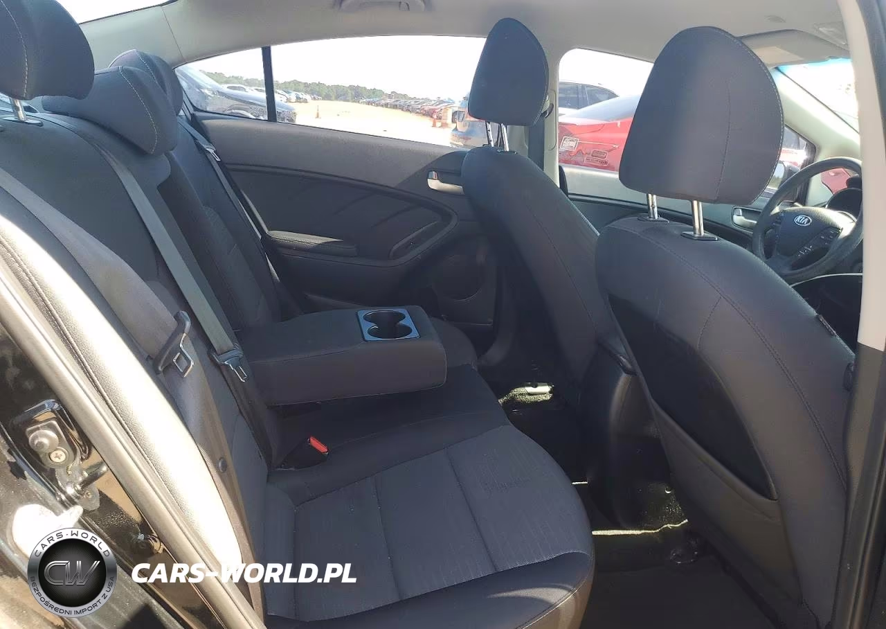 2018 Kia Forte Lx VIN:3KPFL4A78JE234240 - 10