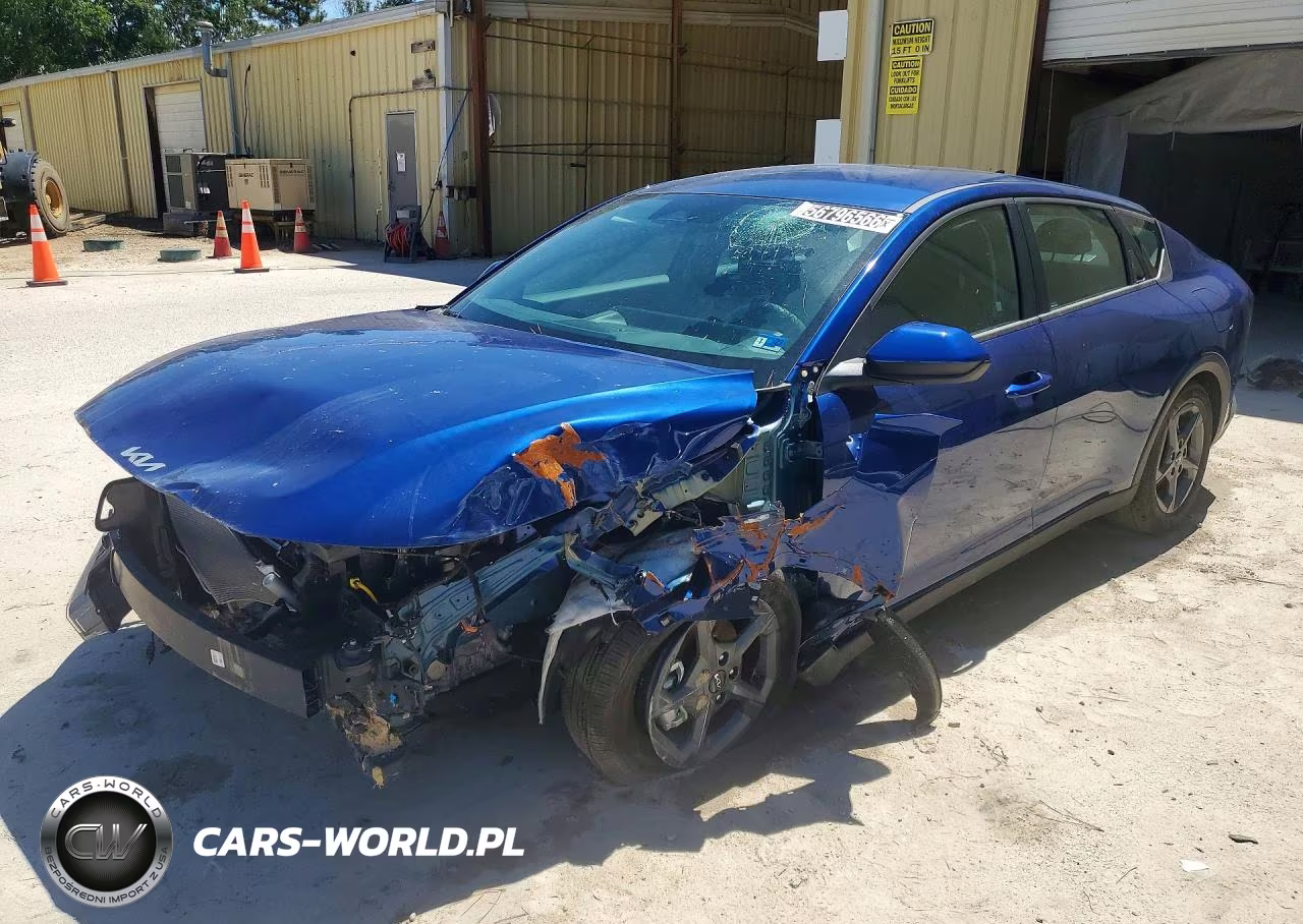2026 Kia K4 Lxs – zdjęcie 1 z 13