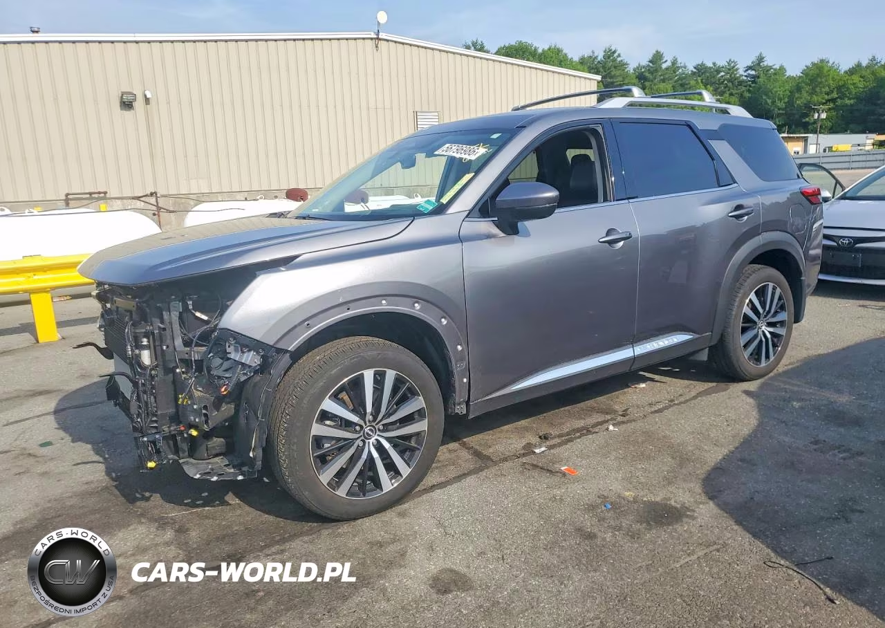 2024 Nissan Pathfinder Platinum – zdjęcie 1 z 13